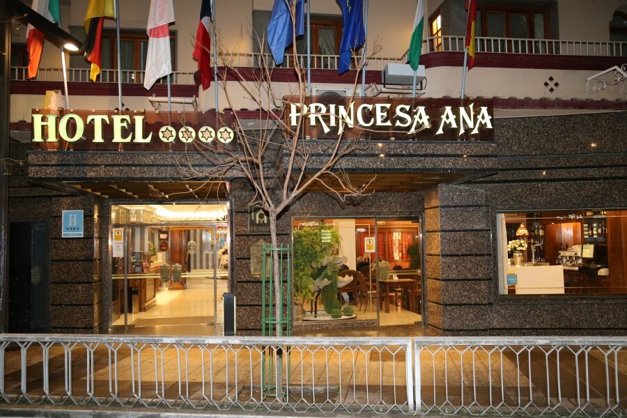Princesa Ana Гранада Екстер'єр фото